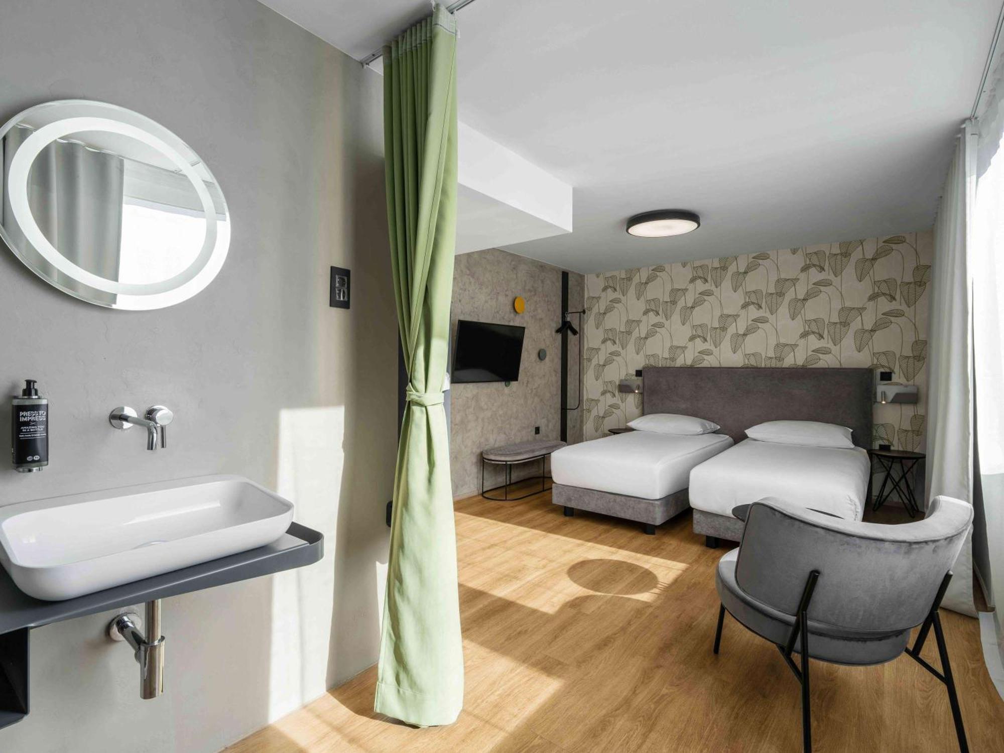Ibis Styles Centre Hotel